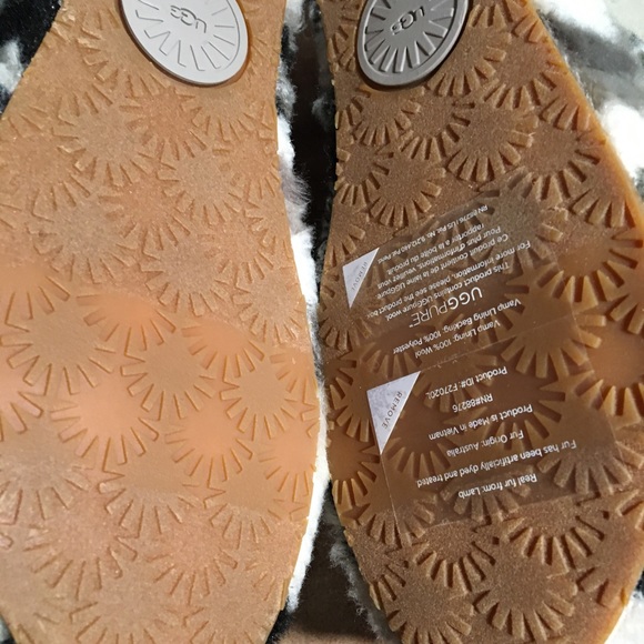 UGG NIB AUTHENTIC FLUFF YEAH BLACK & GRAY SLIPPERS - Picture 13 of 15